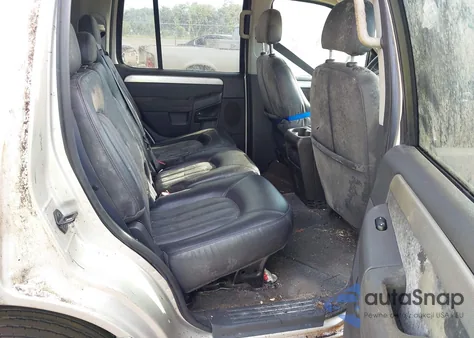 2005 Mercury Mountaineer z USA, uszkodzony, nr VIN 4M2ZU66K55UJ04095